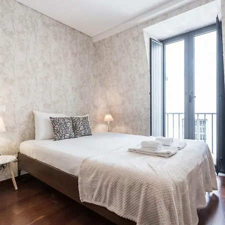 Rossio Penthouse Three-bedroom W/ River View And Parking - By Lu Holidays * Lissabon