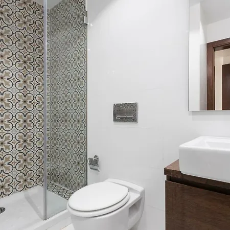 Rossio Penthouse Three-bedroom W/ River View And Parking - By Lu Holidays Lissabon