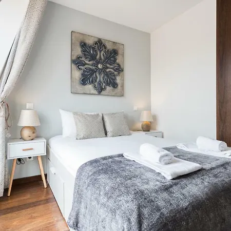 Rossio Penthouse Three-bedroom W/ River View And Parking - By Lu Holidays *