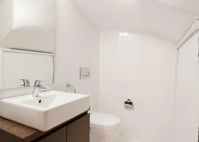 Rossio Penthouse Three-bedroom W/ River View And Parking - By Lu Holidays Διαμέρισμα Lisboa