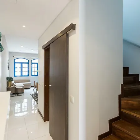 Rossio Penthouse Three-bedroom W/ River View And Parking - By Lu Holidays Lisbon