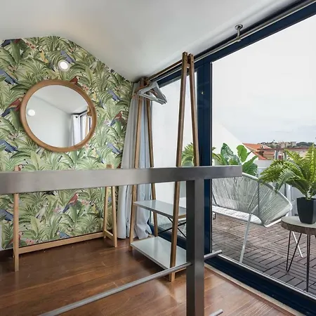 Rossio Penthouse Three-bedroom W/ River View And Parking - By Lu Holidays Apartment *